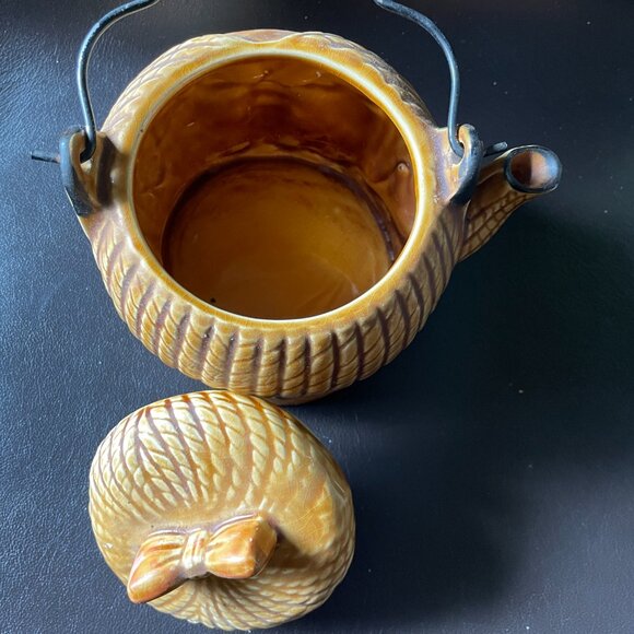 Adorable Vintage Old Lady Granny Ceramic Porcelain Teapot-Made in Japan - Picture 4 of 10